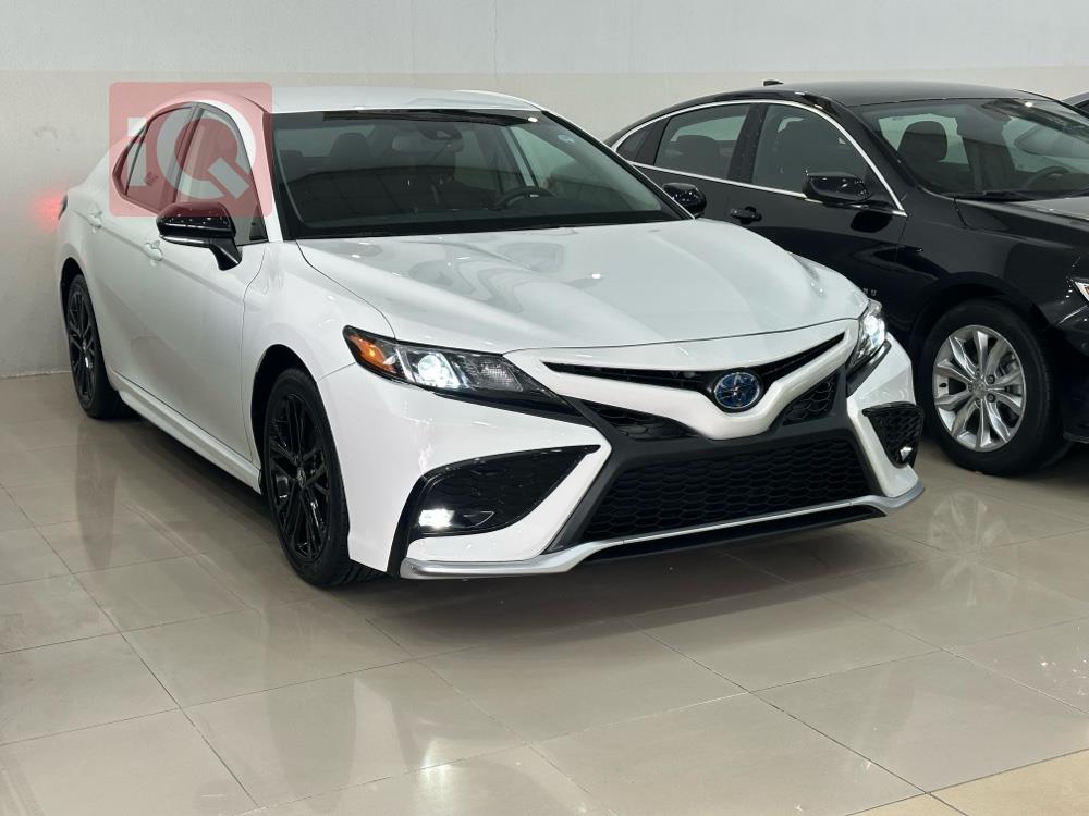 تۆیۆتا کامری